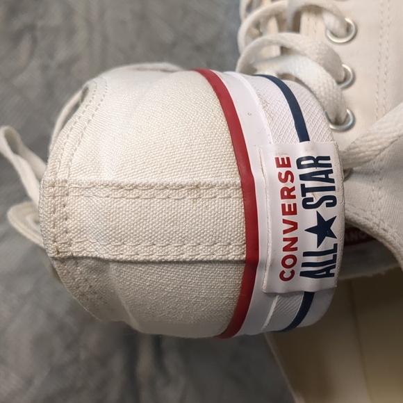 Converse Chuck Taylor All Star Low Top Sneakers. - Picture 14 of 16